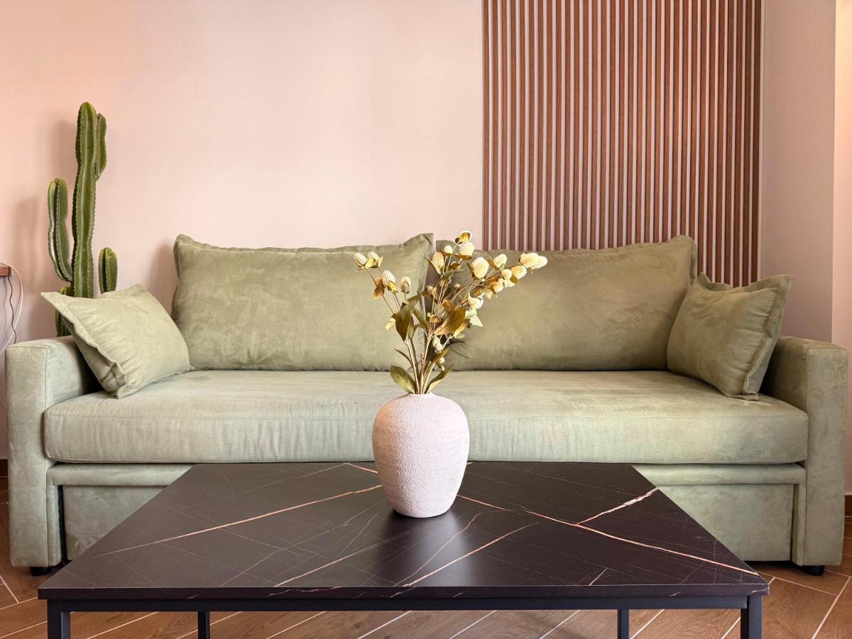 A27 High-Standing One-Bedroom Apartment - 4