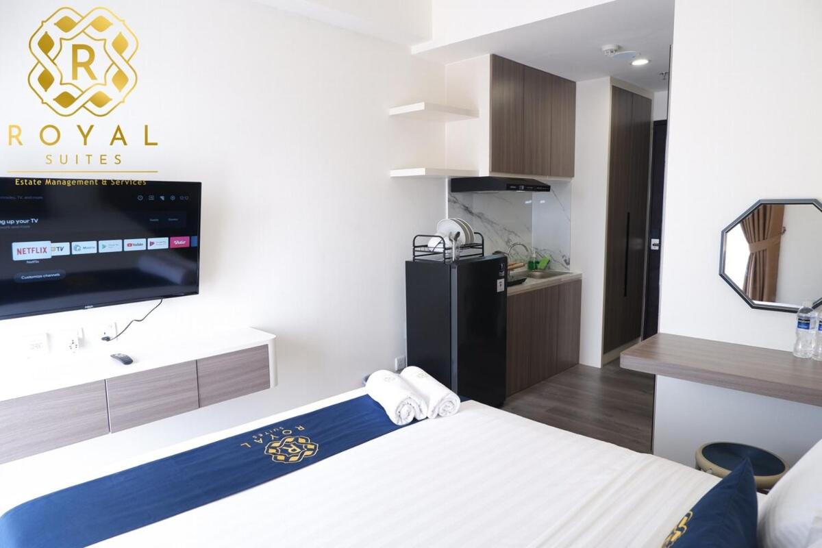 Royal Suites Studio 29RW - Citra Plaza Nagoya Apartment - 3