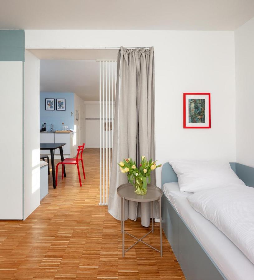 Family Friendly Studio Apartment - 2