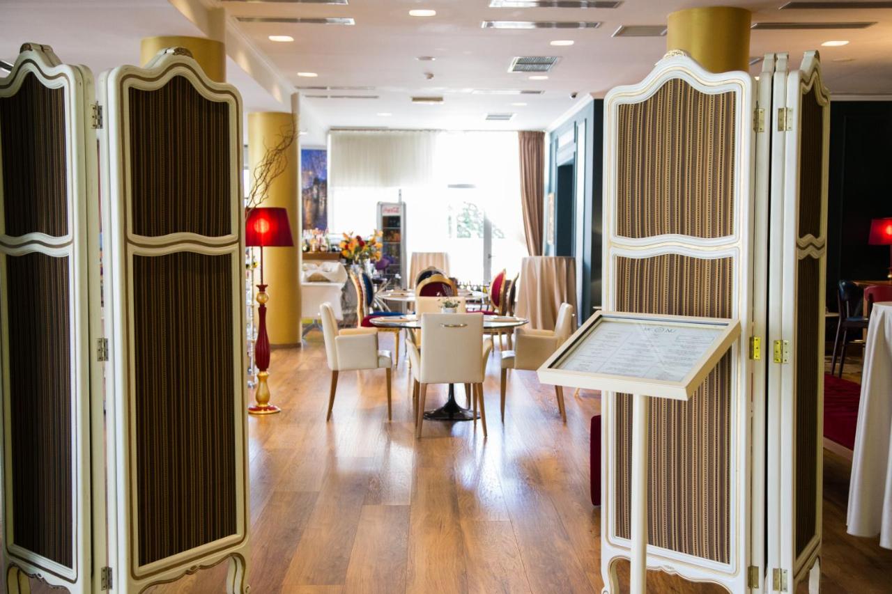 Diplomat Hotel & Spa photo