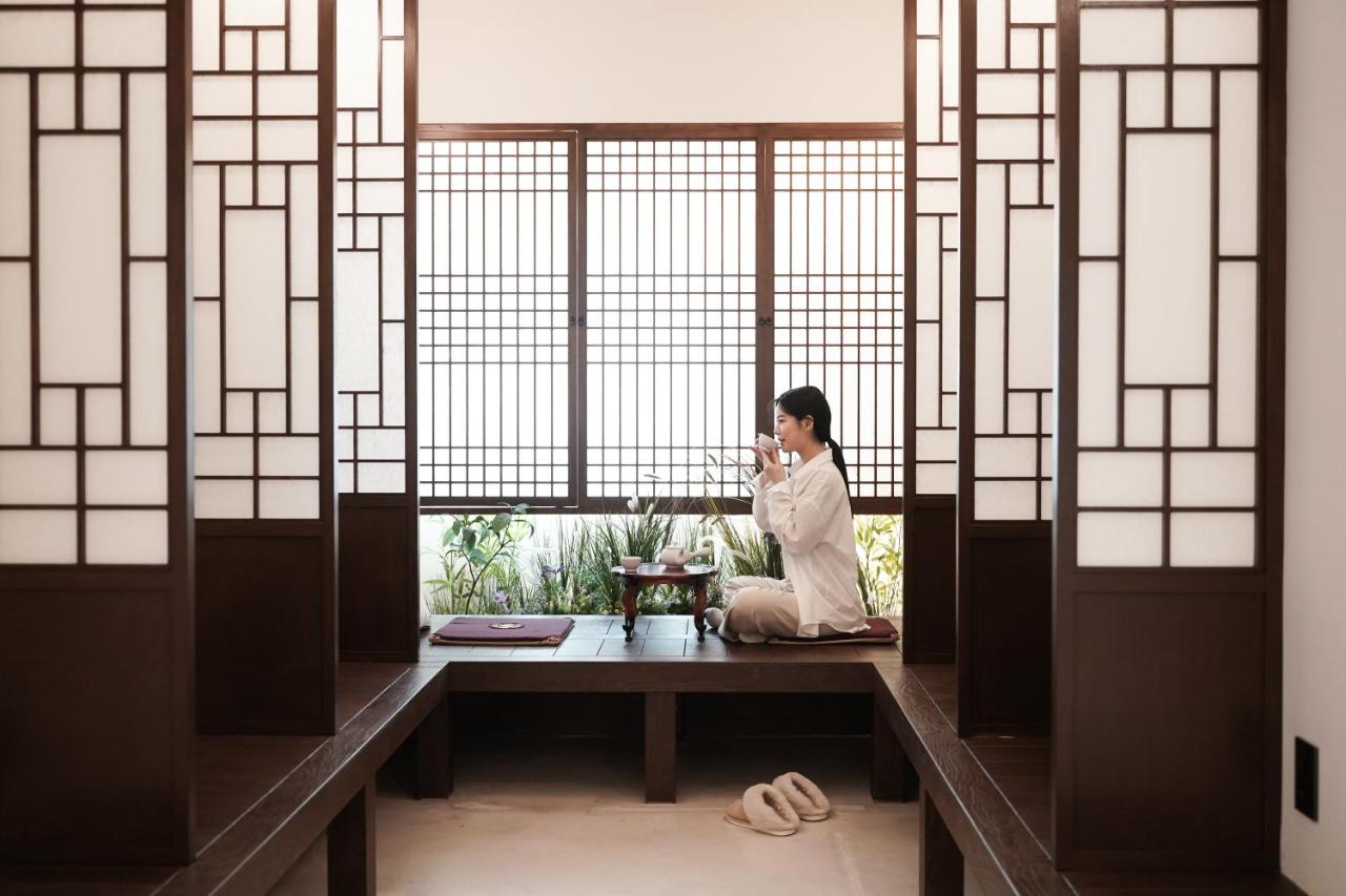 D A L Premium Capsule Hotel