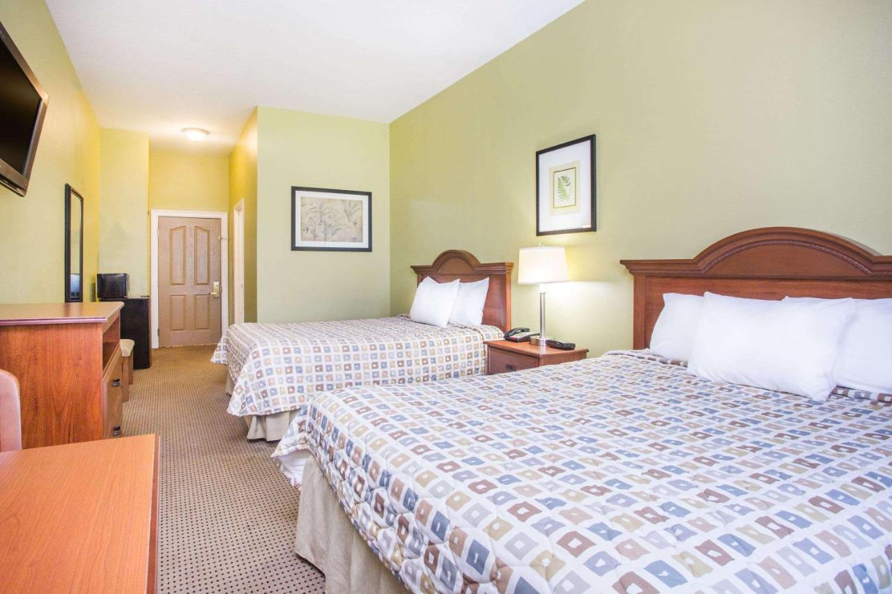 Sunset Inn — photo 16