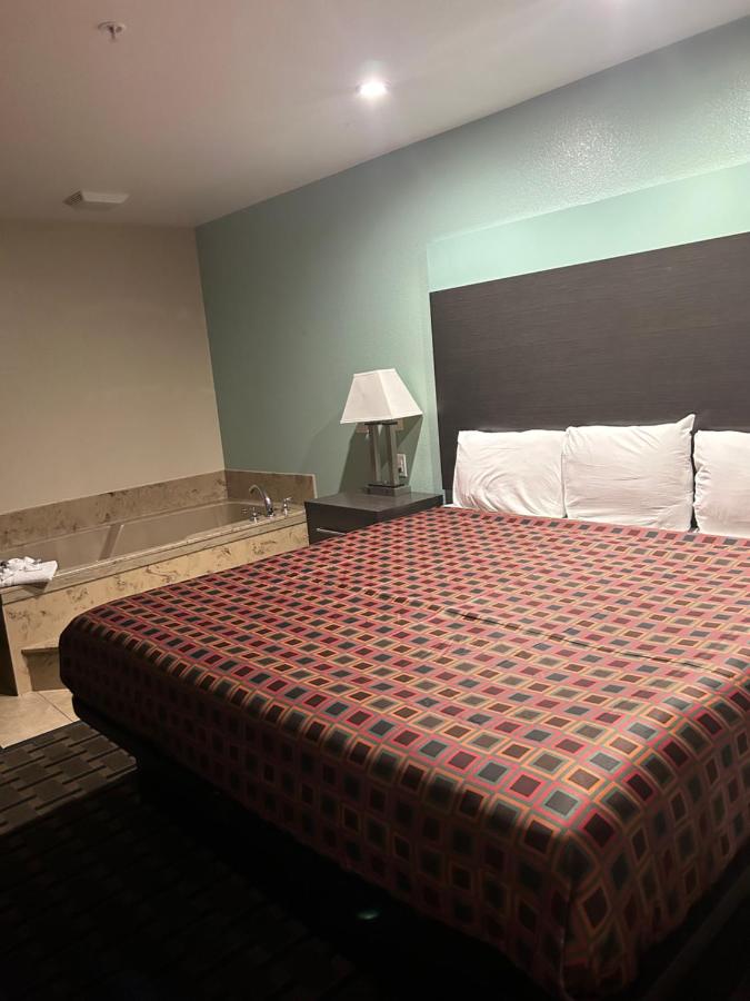 Scottish Inns White Settlement — photo 17