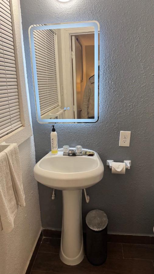 Budget Motel — photo 21