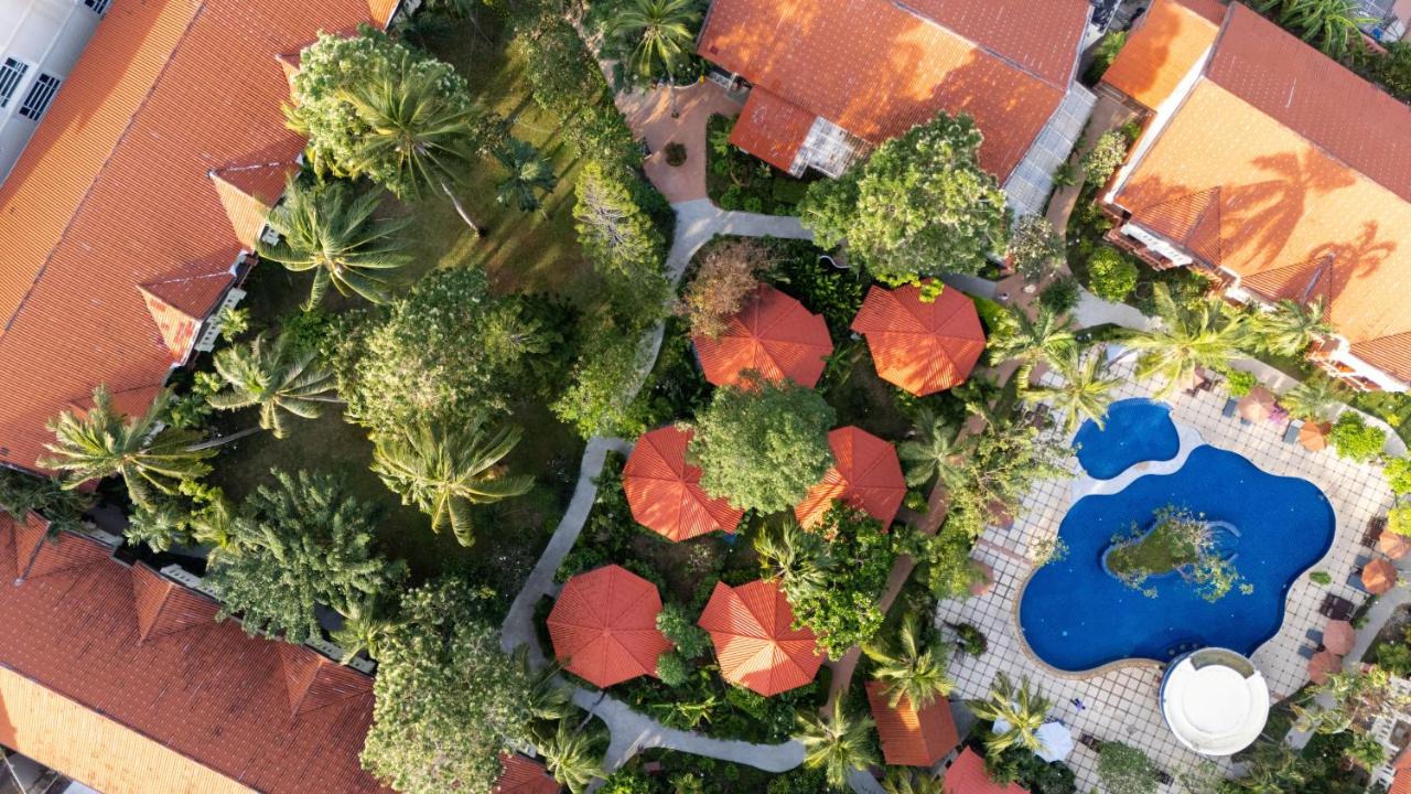 Phuket Leelavadee Hua Ting Resort - 5