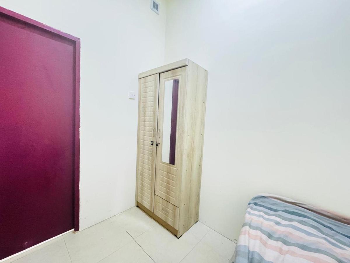 Homes Stay Privet Room For Single Or Couple - 4