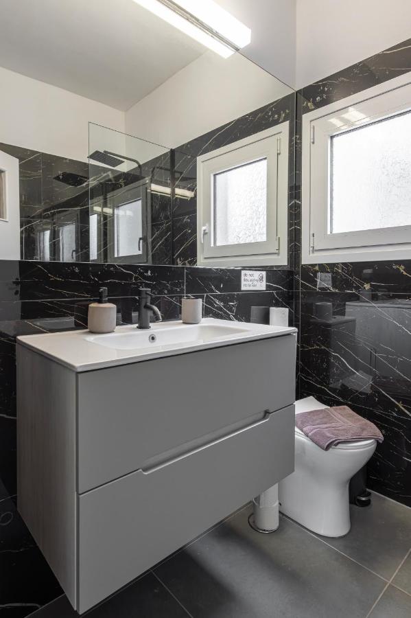 Panoramic View Athenian Loft - 3