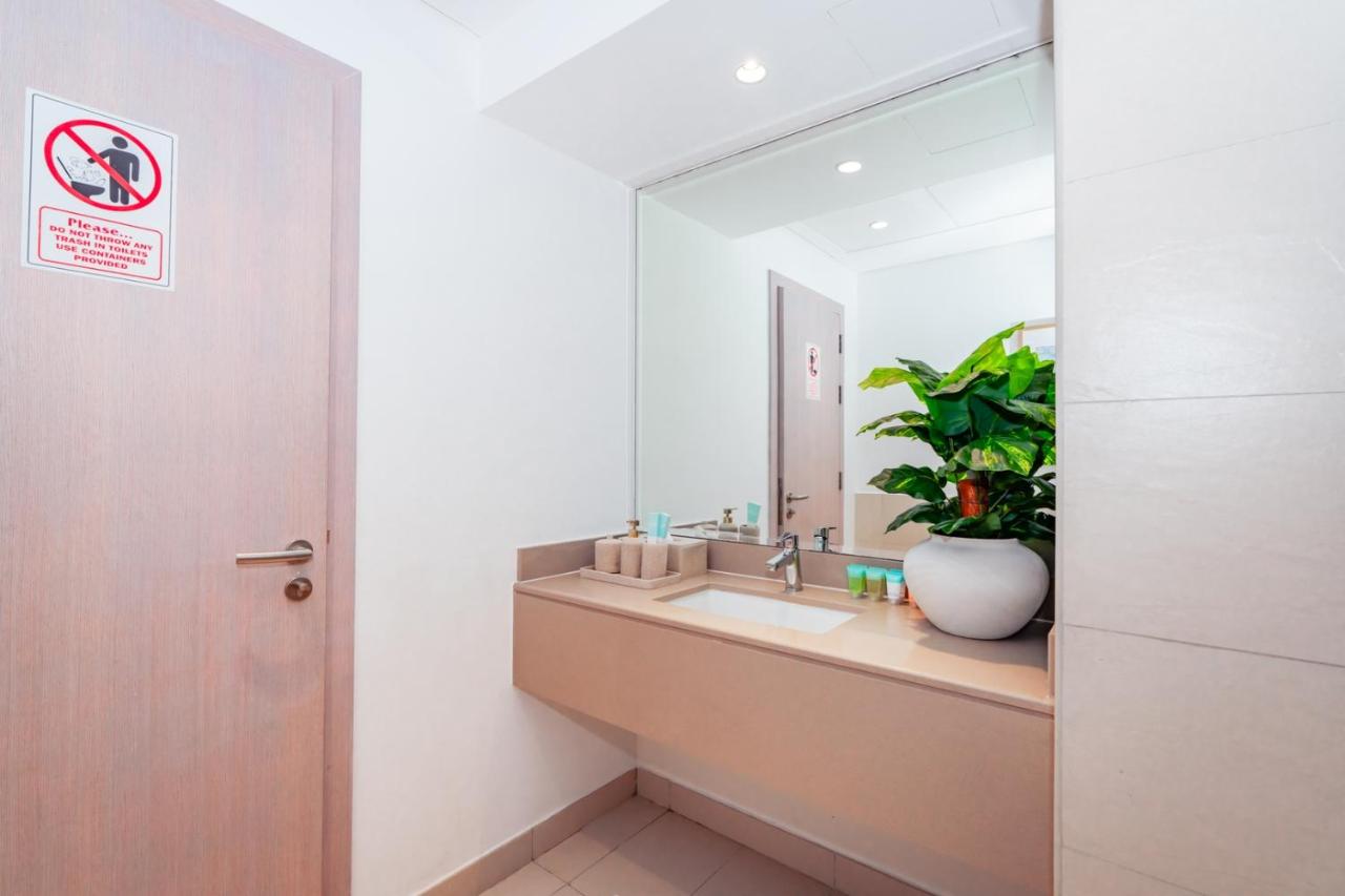 One Bedroom Apartment by Otolo Homes with Free Yas Theme Park Tickets - 3