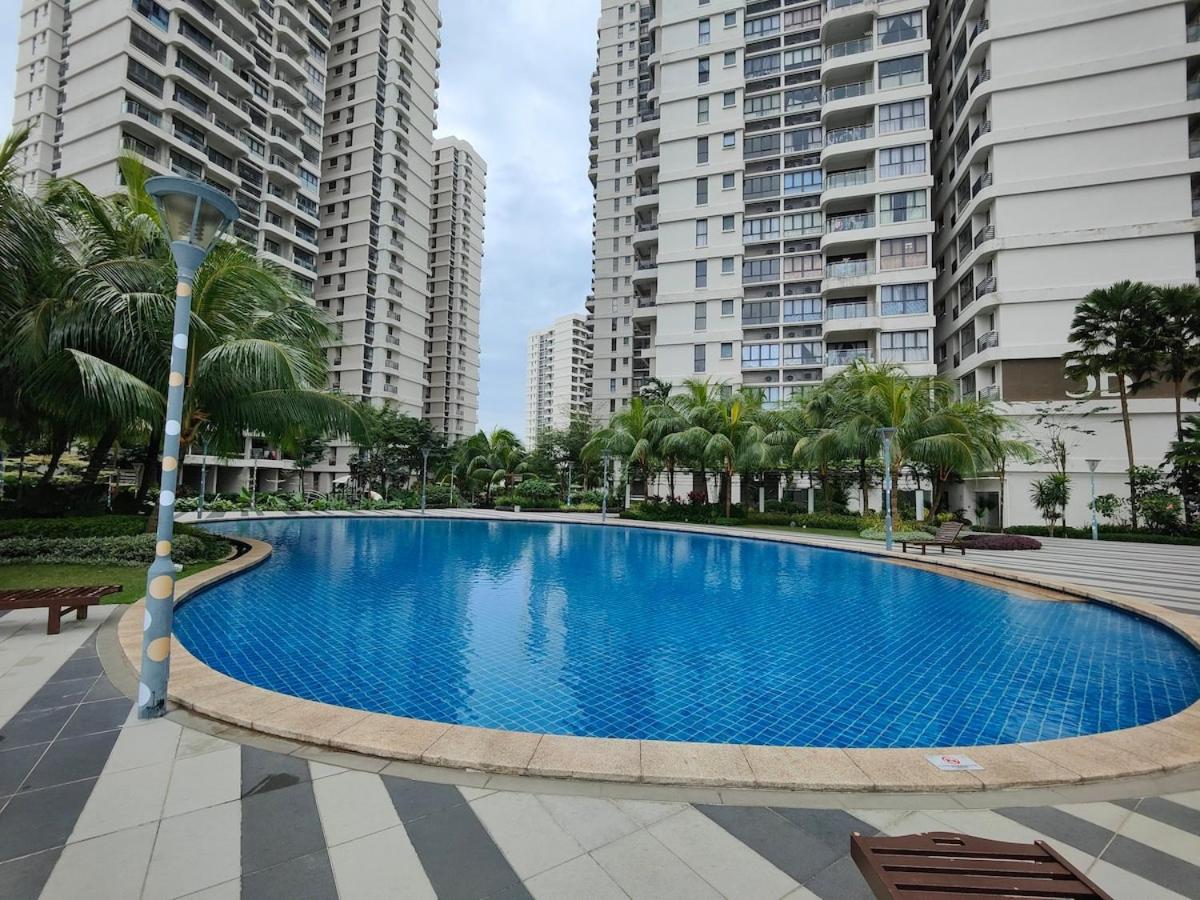 27Johor, nearCIQ, Danga bay Free parking 3BR15pax - 4