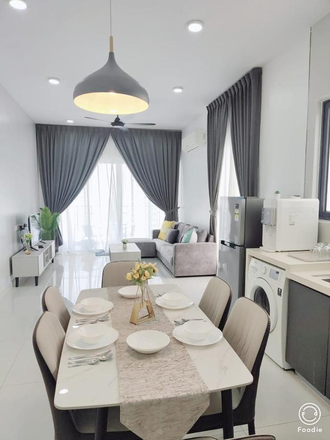 27Johor, nearCIQ, Danga bay Free parking 3BR15pax - 5