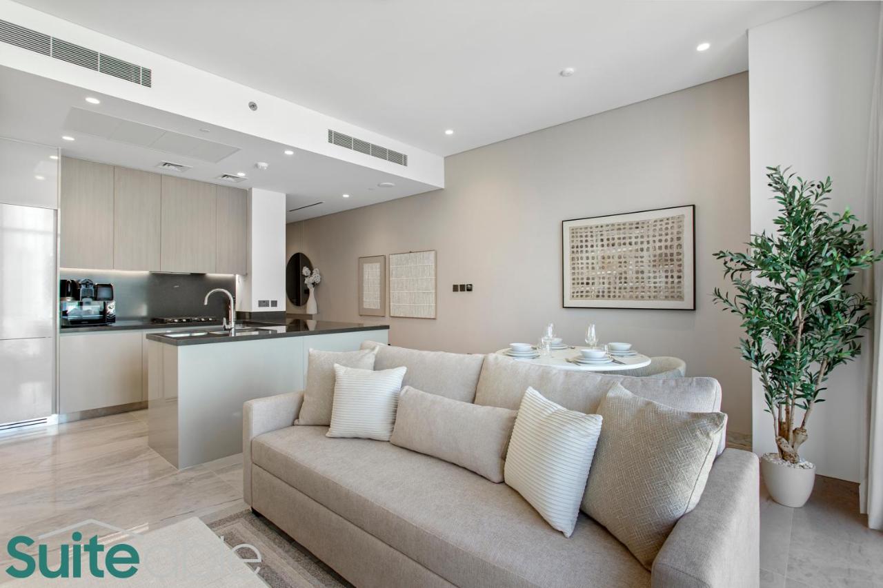 Luxury One Bedroom with Burj Khalifa View - 5