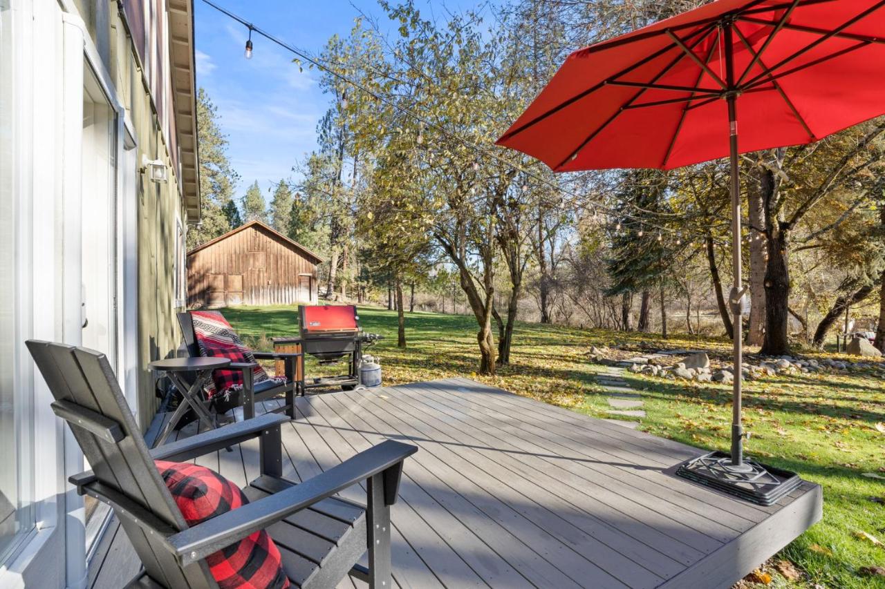 Quiet Waterfront Cottage on the Little Spokane River — photo 9