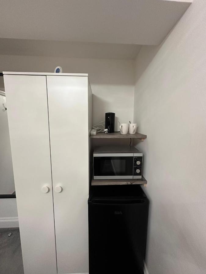 London Bridge 10 minutes walk away