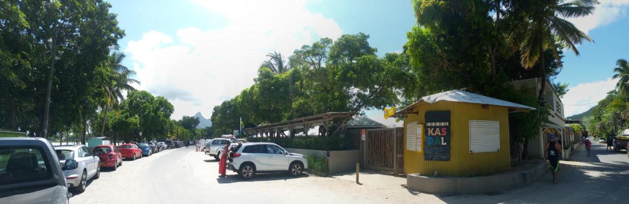 Tamarin Beach House - 4