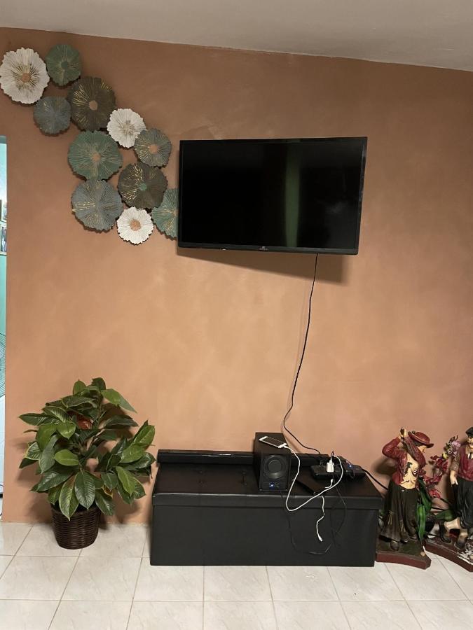 Jade Coast Getaway Near Montego Bay - 2