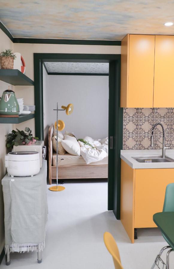 Hongik Univ Station Romantic Rooftop-House - 3