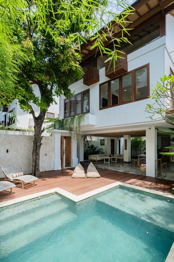 Treetop 2 - Scenic Bingin villa w master loft & sunrise views - 2