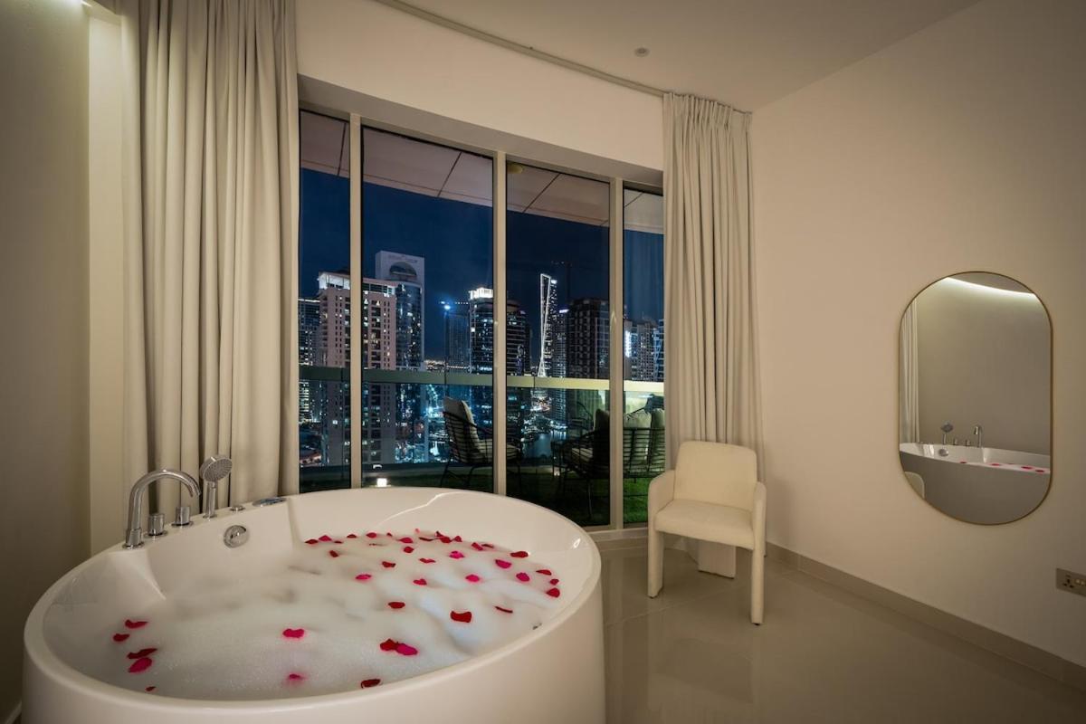 Lux 5BR Marina Apt with Jacuzzi, Walk to Beach, Gym - 3