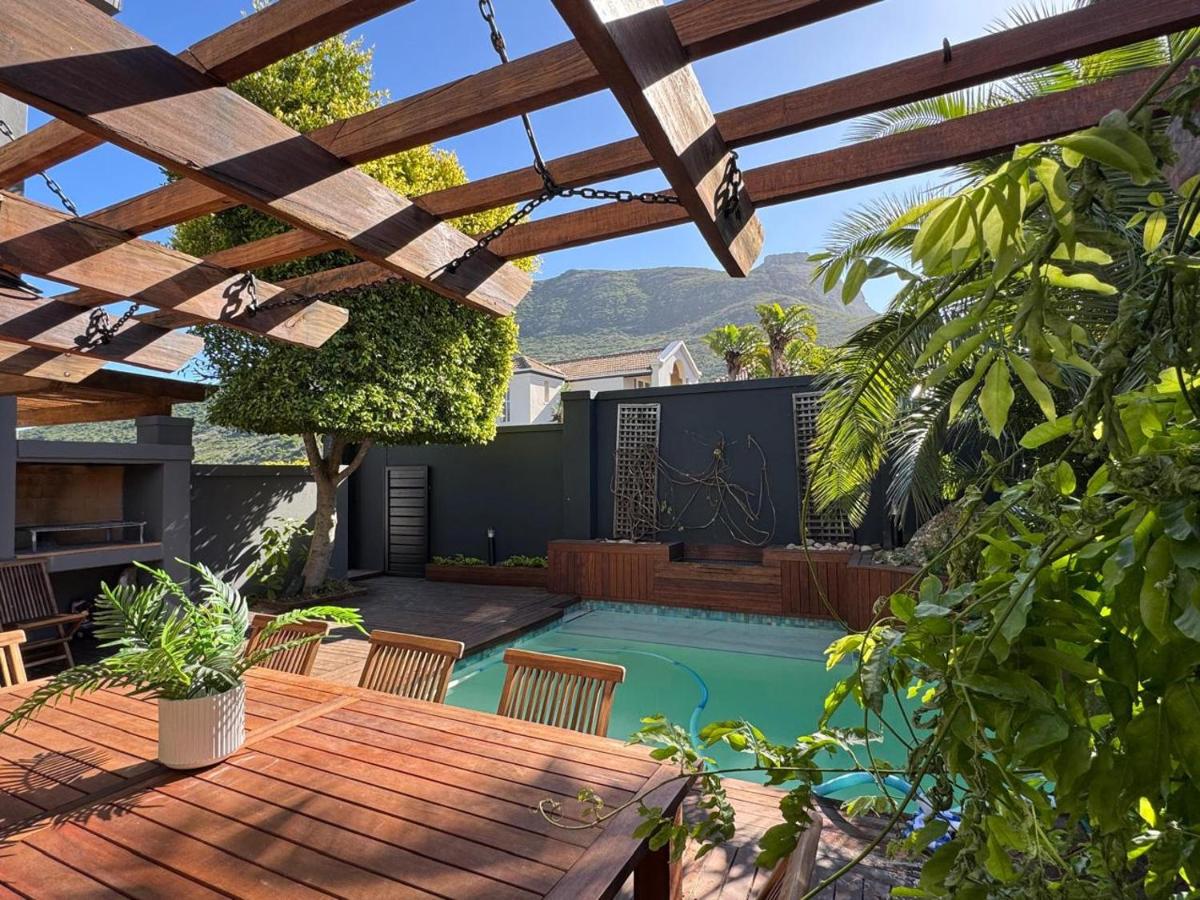 Hout Bay Luxury Home - 4