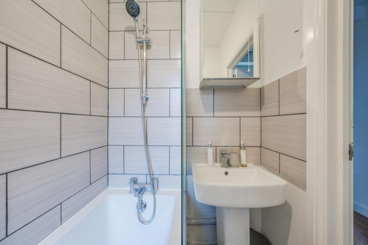 Stylish Flat, London Bridge, Free Weekend Parking - 3