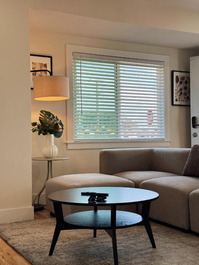 Cozy private room B in S Central LA