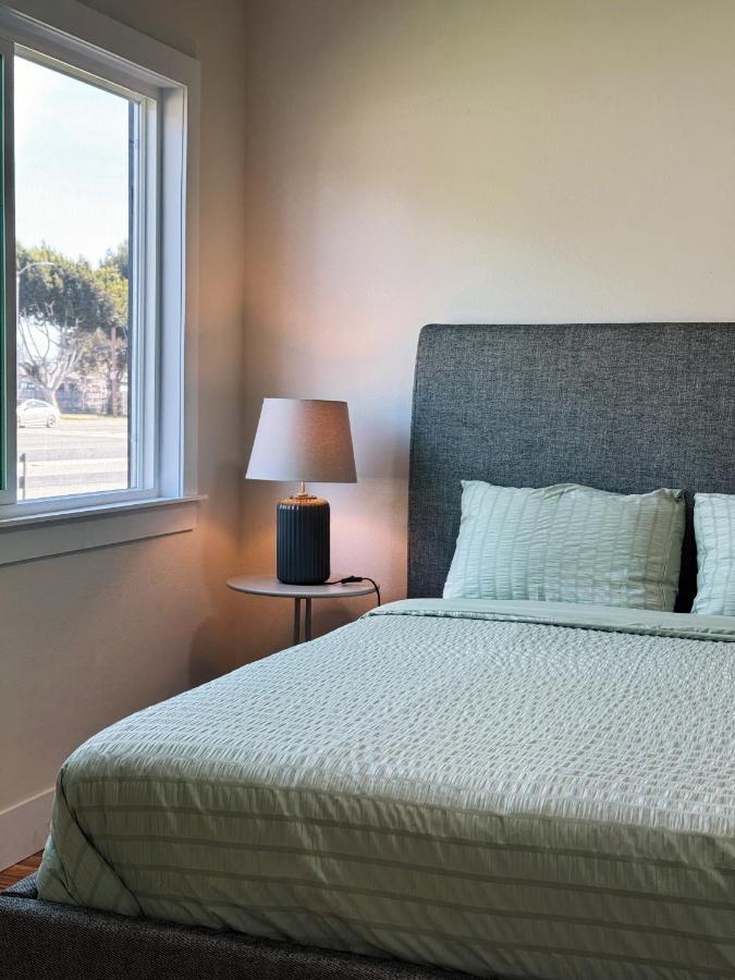 Cozy private room B in S Central LA - 2