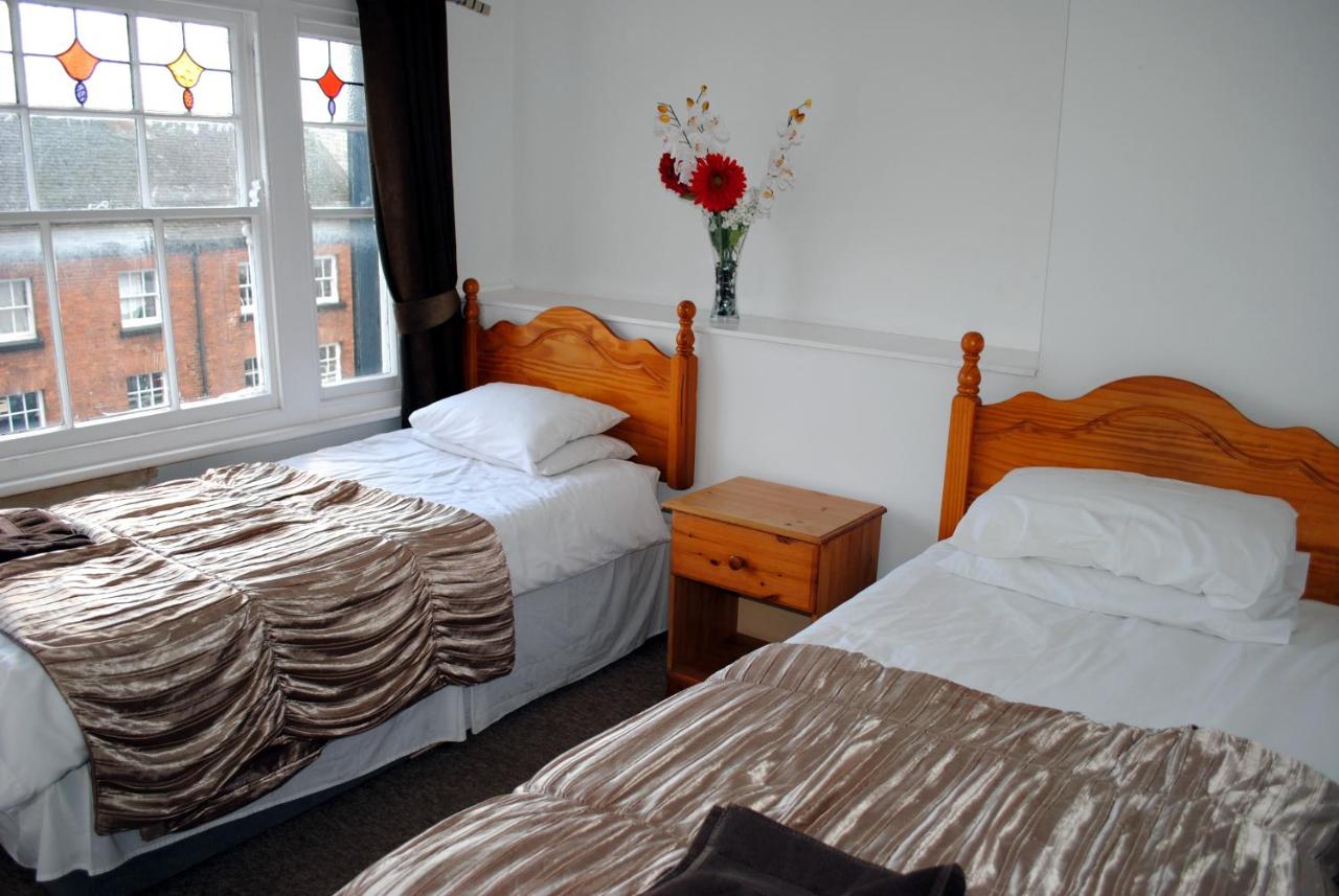 The Queens Head Hotel - Laterooms