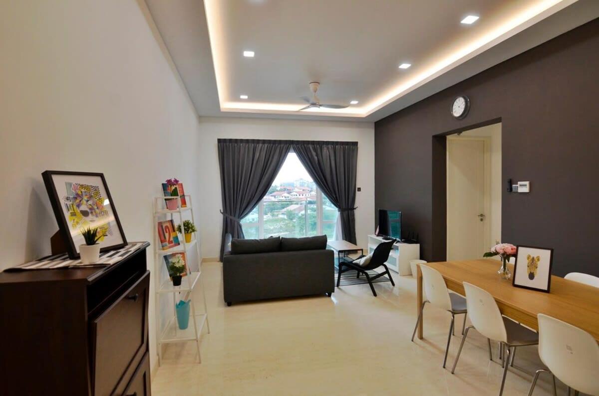 Cozy 2BR TriTower Suite Near JB CIQ JBCC & Capri