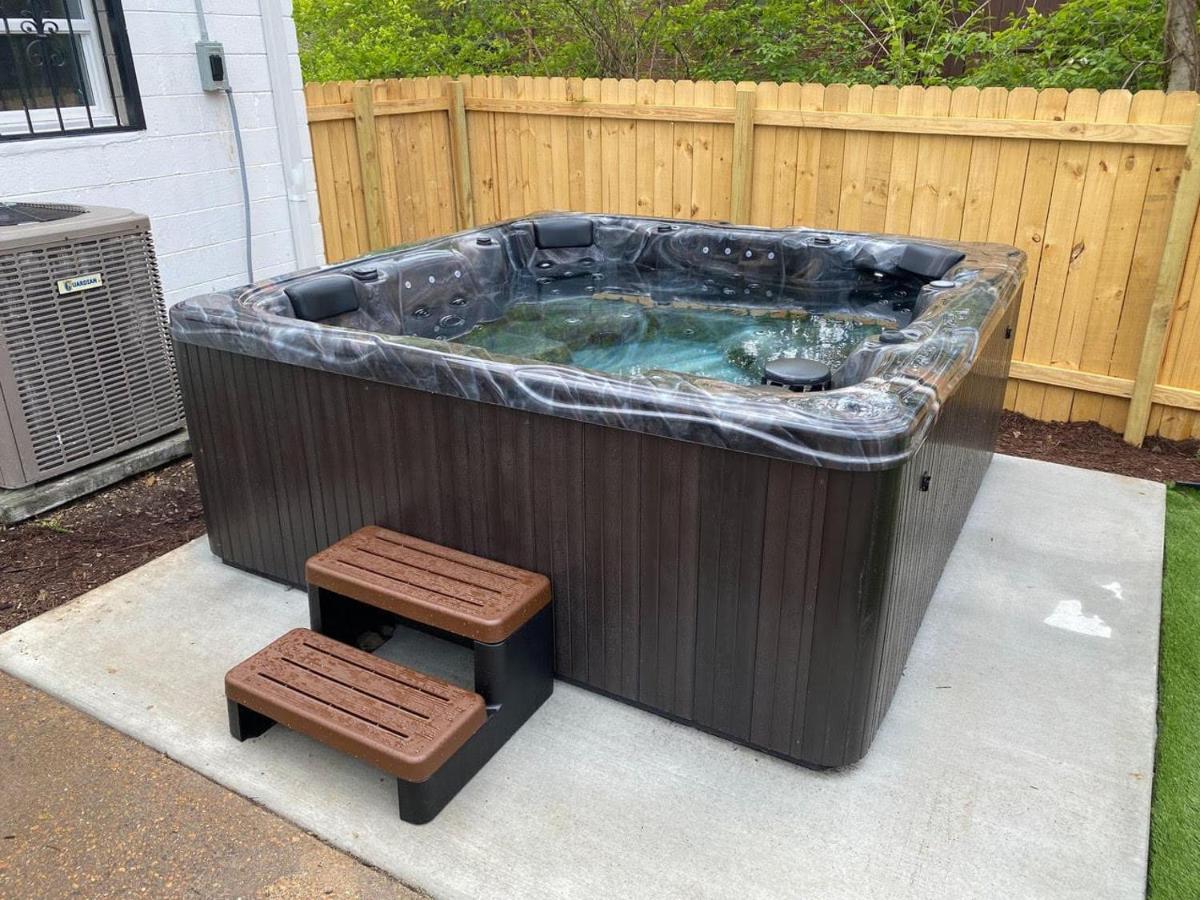 New Listing The Playhouse with Spa Games & More - 3