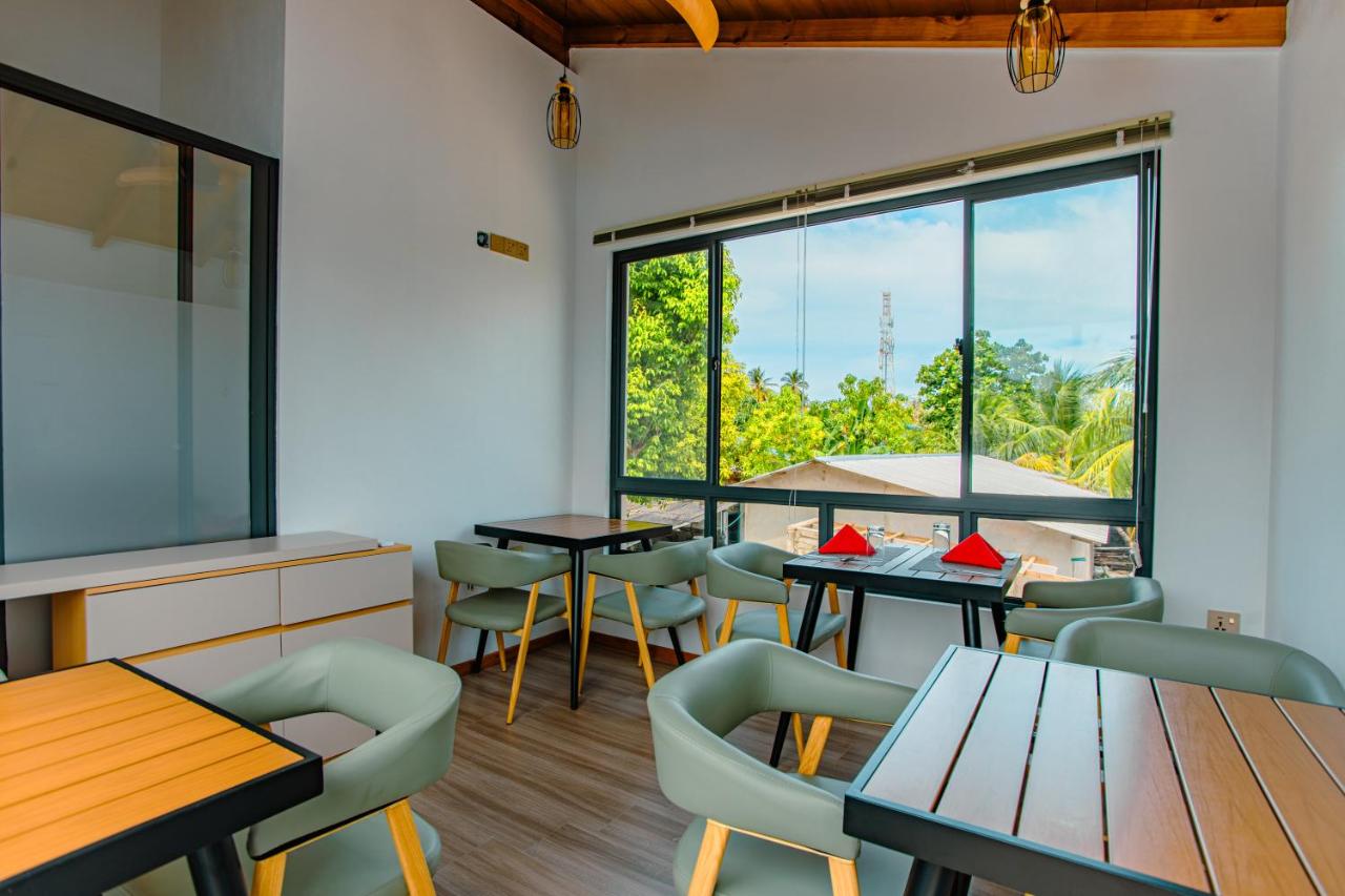 Sunny Stay Dhigurah - 4