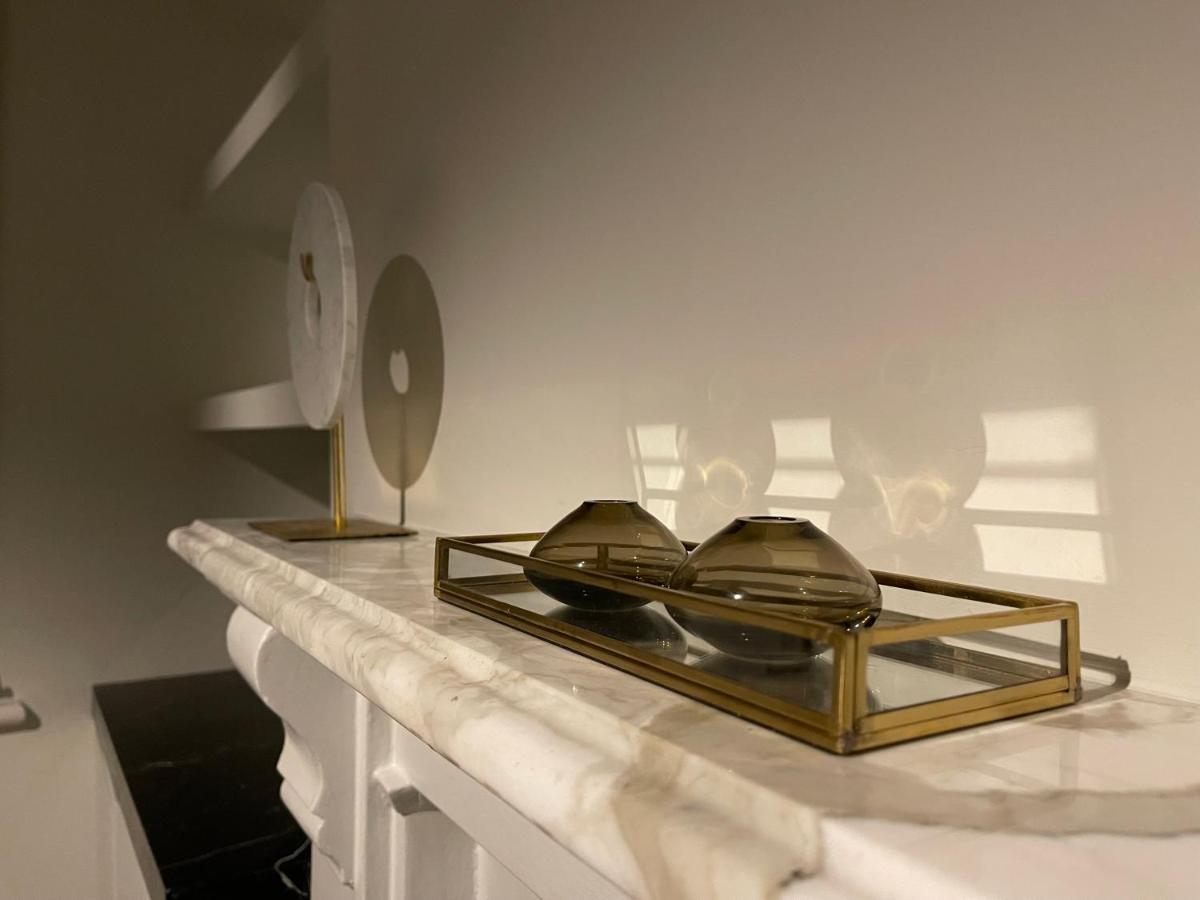 Quintessential Town House Close to Central London - 3