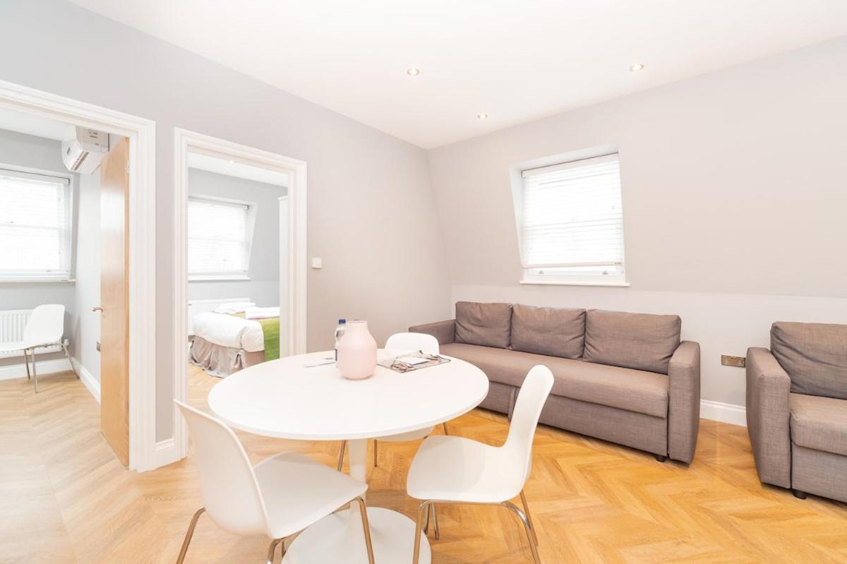 Modern Two-Bedroom Apartment in Paddington - 5