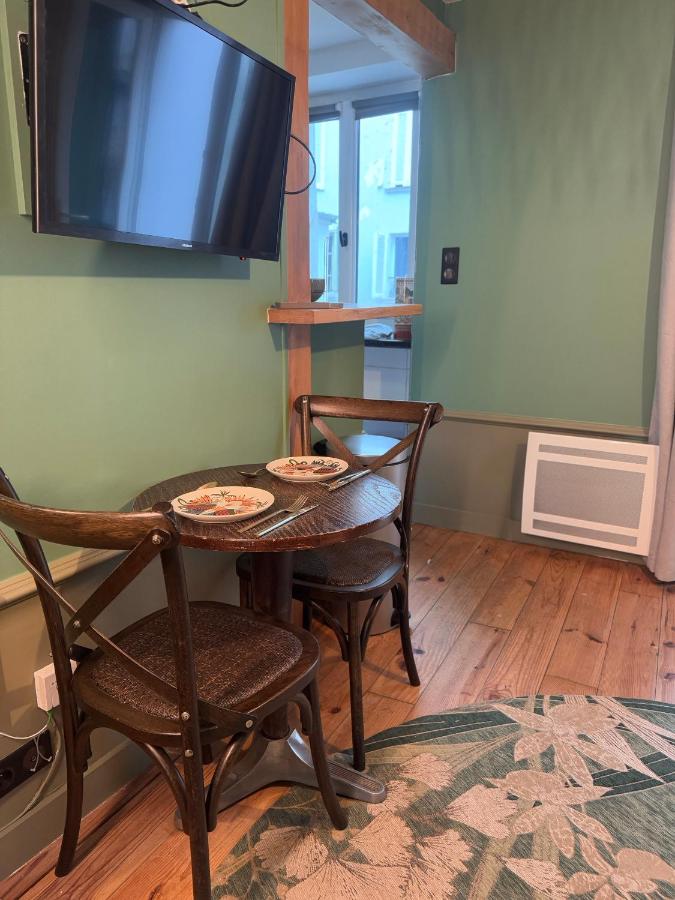 Le Village Montmartre - 5