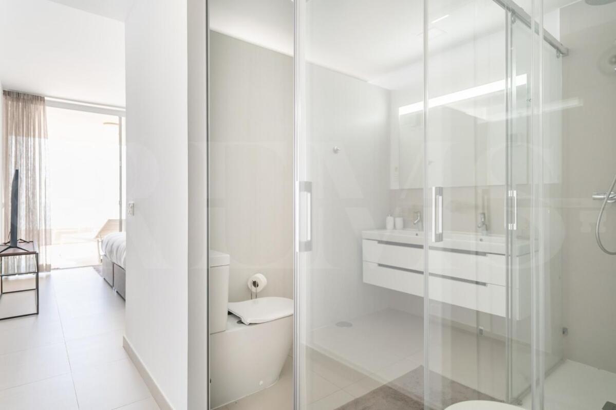 Sea view haven with terrace and parking REMS - 2