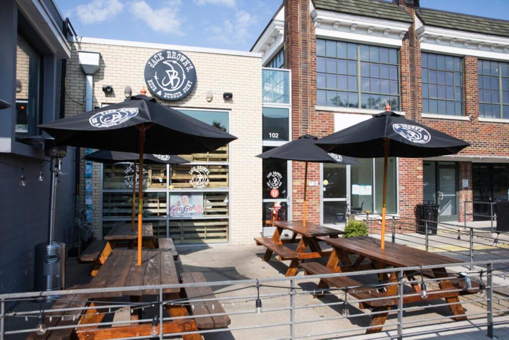 Entire Top Floor of Suites of the Vinyl Sleeps 16 On Music Row - 2