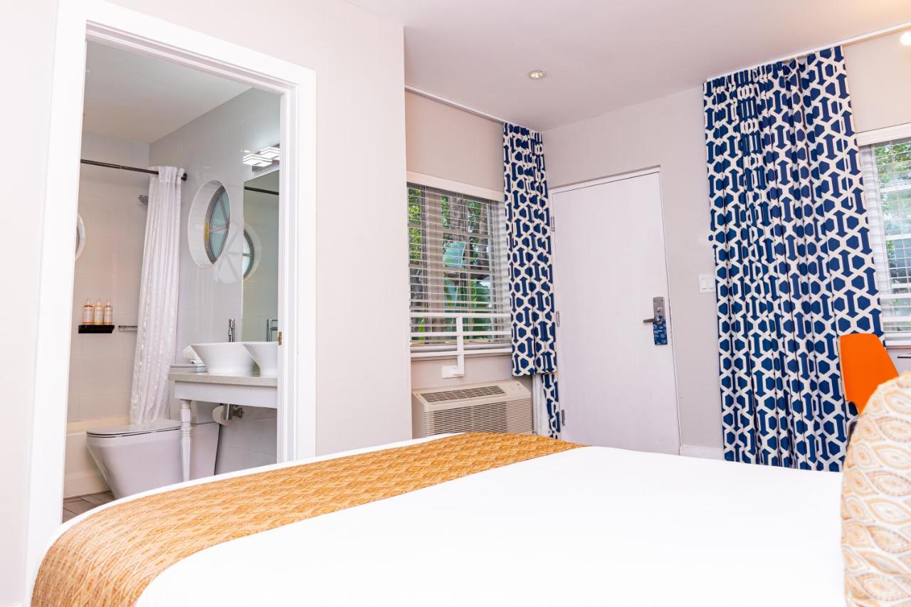 Oceanside Hotel and Suites - 3