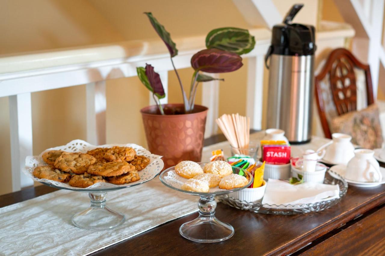 Headlands Inn Bed and Breakfast — photo 3