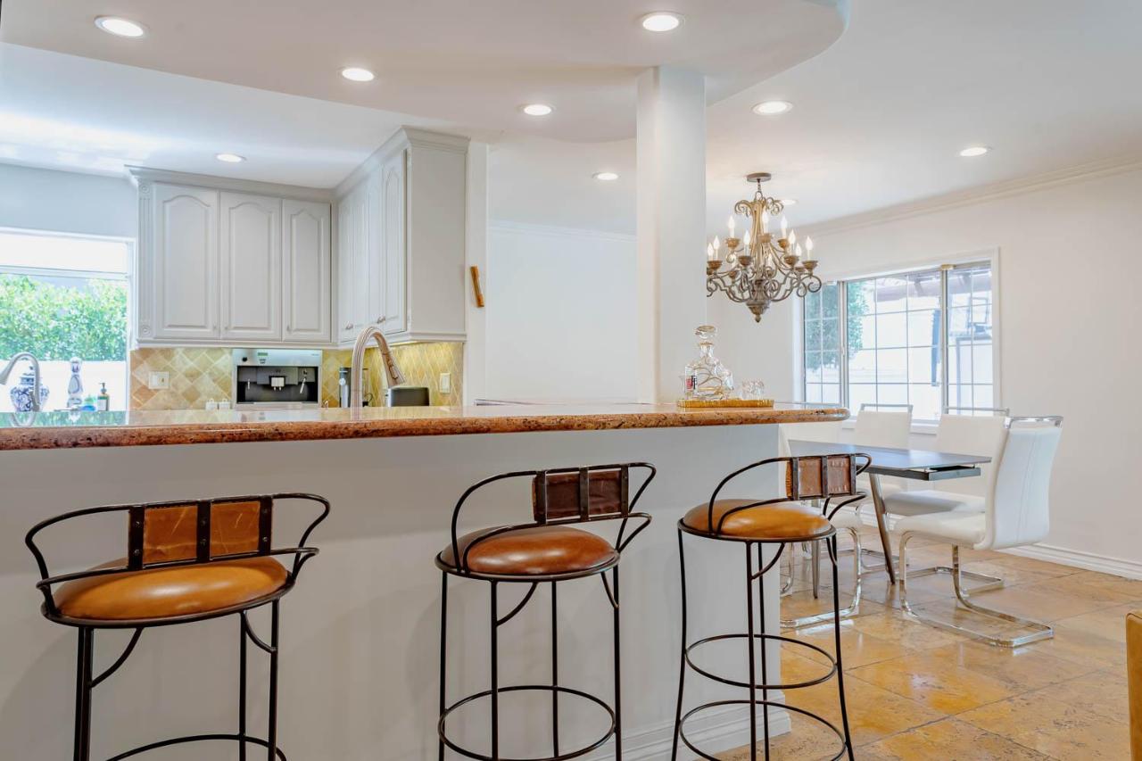 Cozy Home with Pool and Jacuzzi Minutes from Universal Studios - 5