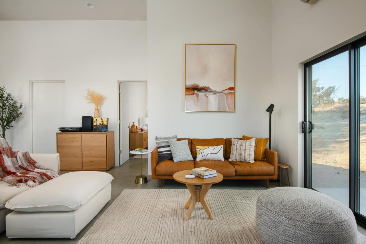 J&B Desert Hideaway — photo 16