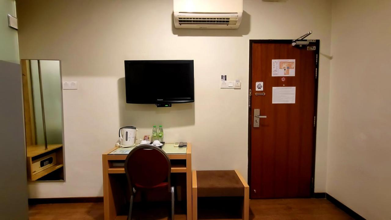 Eight Days Boutique Hotel - Permas Jaya - 3