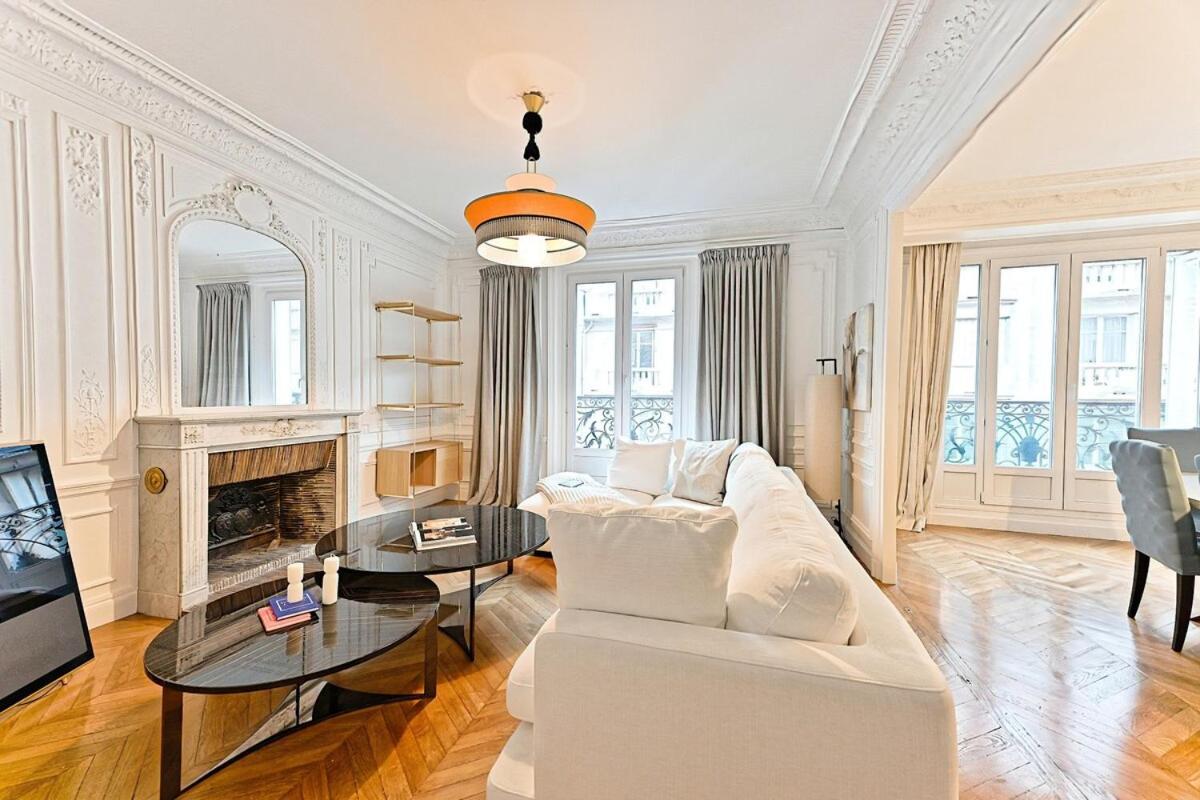 Spacious and Bright Apartment - 5