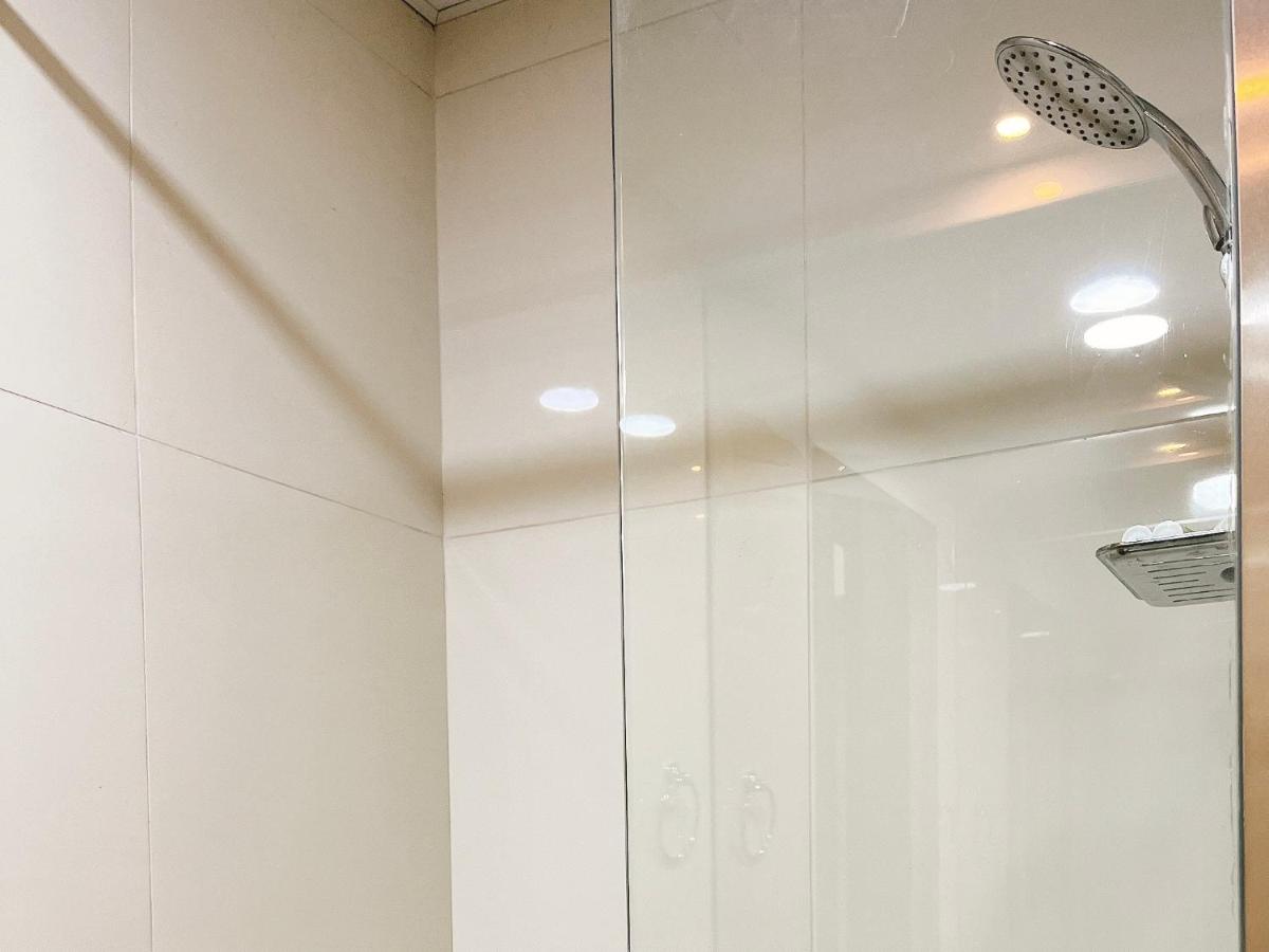 Luxury Oasis - Burj Khalifa Views - 3