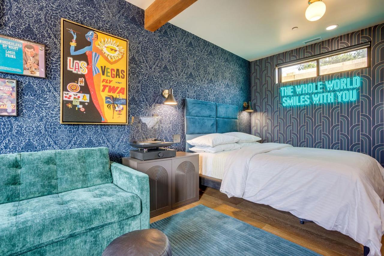 Pray's Motel — photo 9