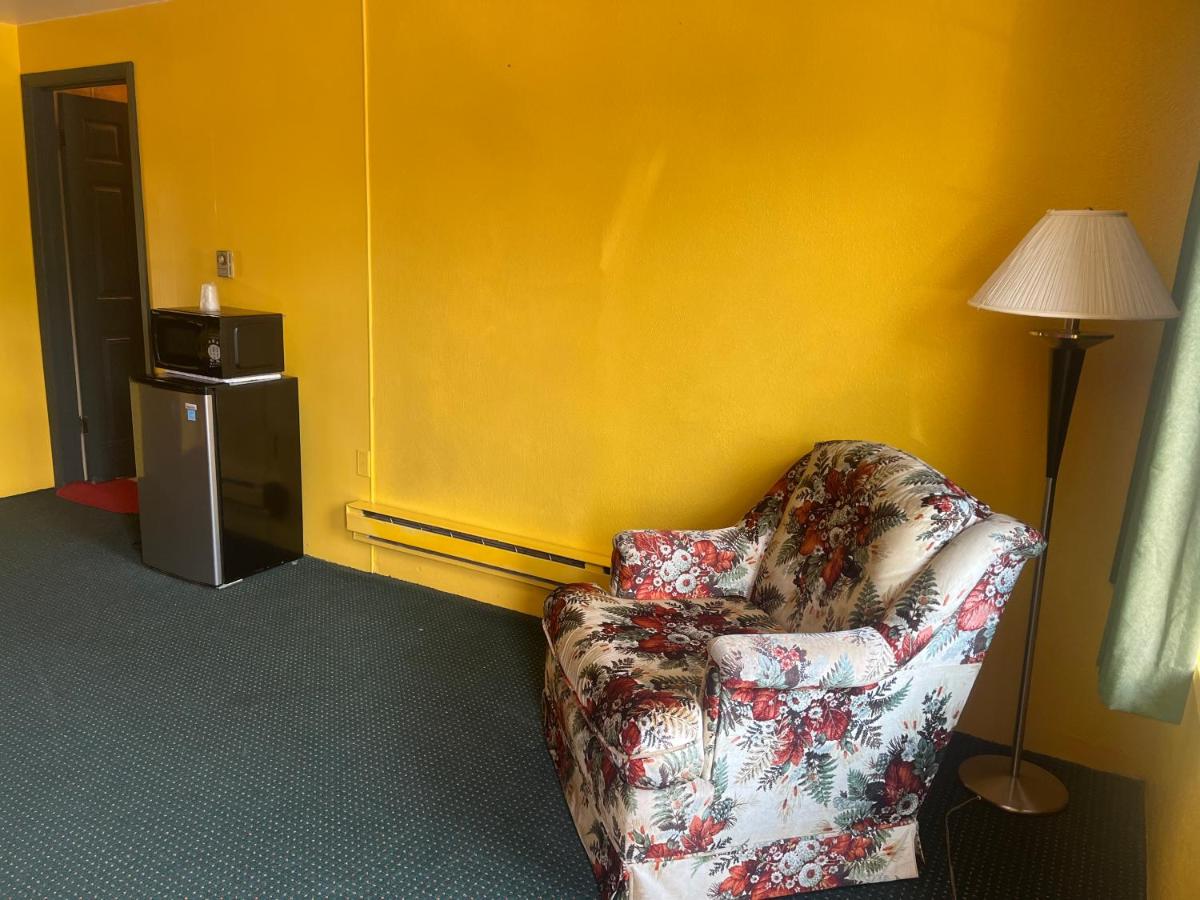 Holly Motel — photo 21