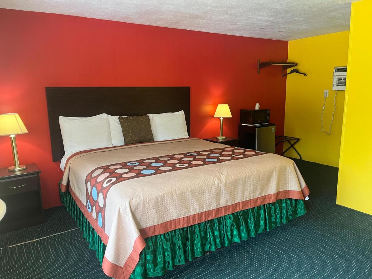 Holly Motel — photo 15