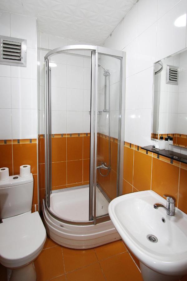 Lyon Hotel İstanbul - 3