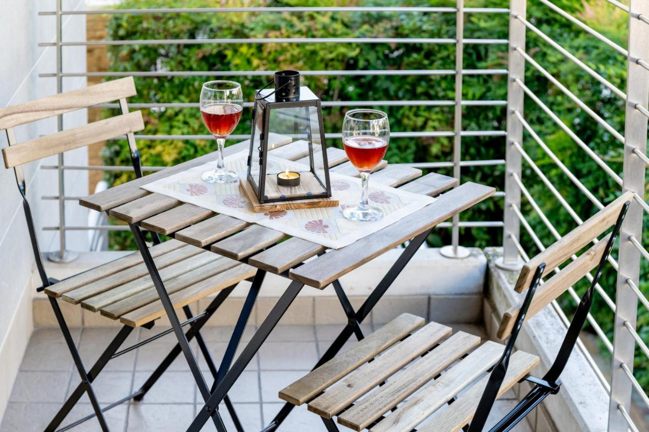 Charming Two Bedroom Private Apartment - 5