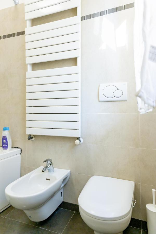 Charming Two Bedroom Private Apartment - 3