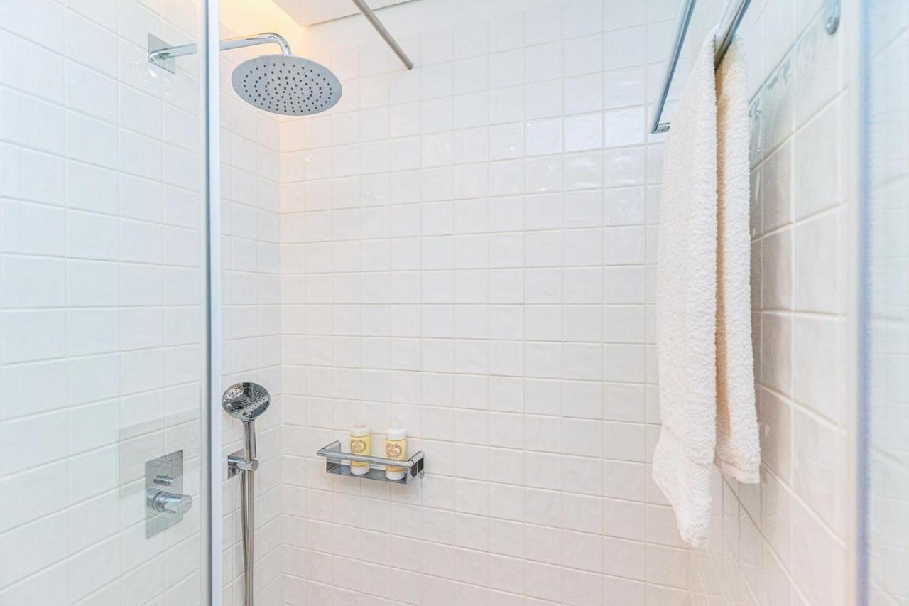 Gorgeous and central flat w. view to charmy square - 2