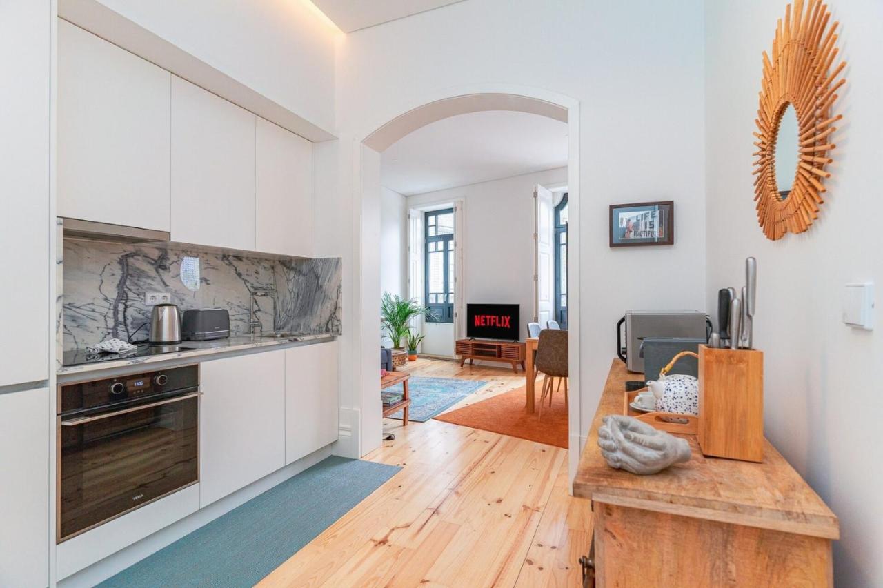 Gorgeous and central flat w. view to charmy square - 3